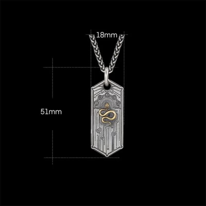 Trendy Gold Snake Relief Card Pendant Necklace For Men Jewelry Personality Hip-hop Collision Necklace Male Sweater Chain