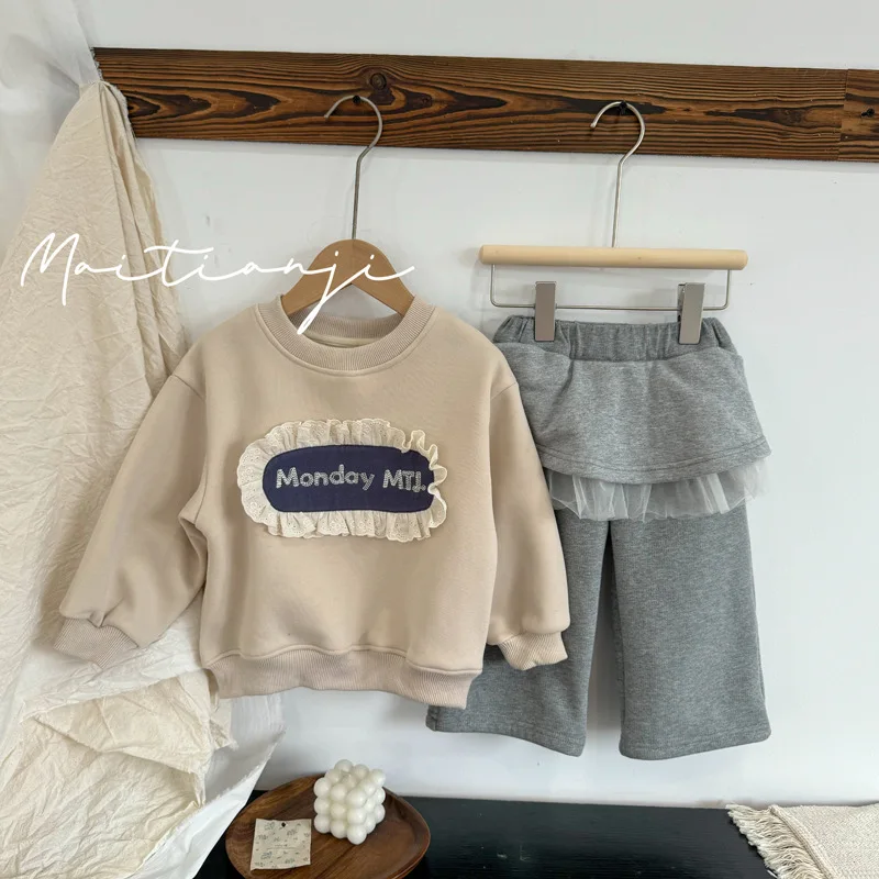 

2025 Winter New Children Fleece Sweatshirt Letter Embroidery Baby Girls Plus Velvet Thick Lace Sweatshirt Kids Warm Pullover Top