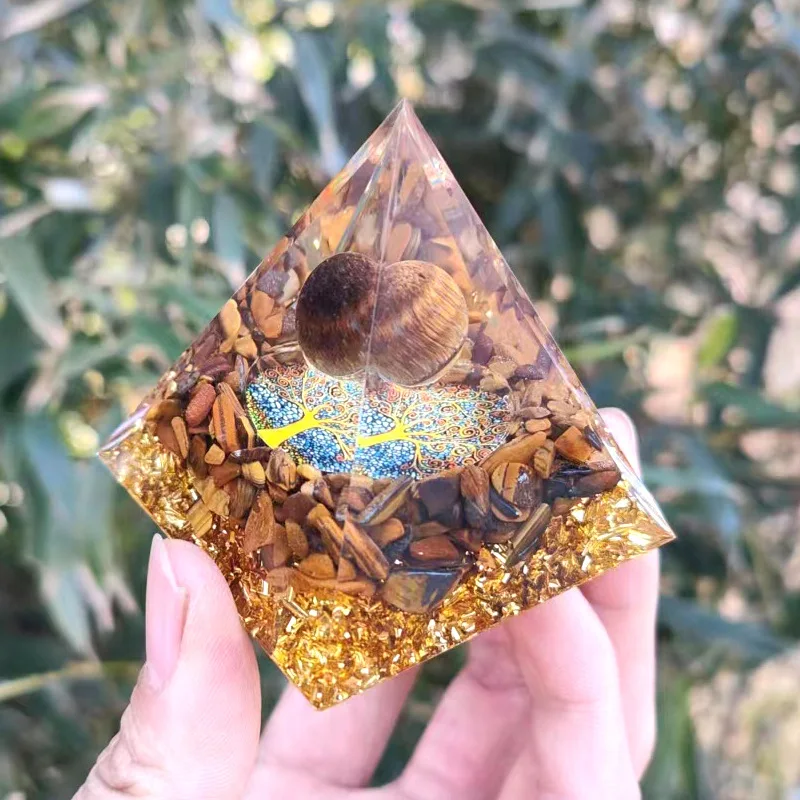 Pyramid Crystal Gravel Epoxy Resin Home Desktop Handmade Ornaments Gift Auspicious Feng Shui