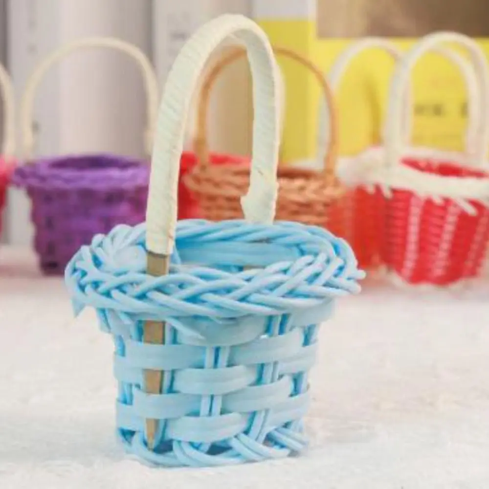 Mini miniatuur poppenhuismand DIY handgemaakte modepoppen Handgeweven mand Handheld wijnstokmand voor BJD-poppen/voor Ob11-poppen