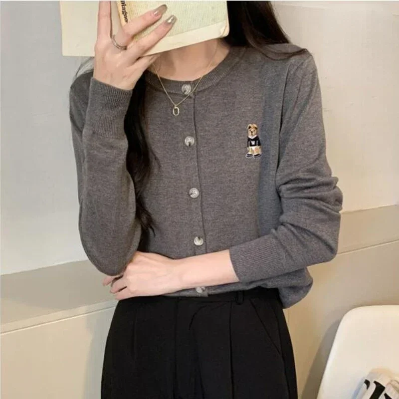 Spring Autumn Fashion Korean Version O-neck Casual Knitted Sweaters Slim Embroidered Bear All-Match Long Sleeve Cardigan Top