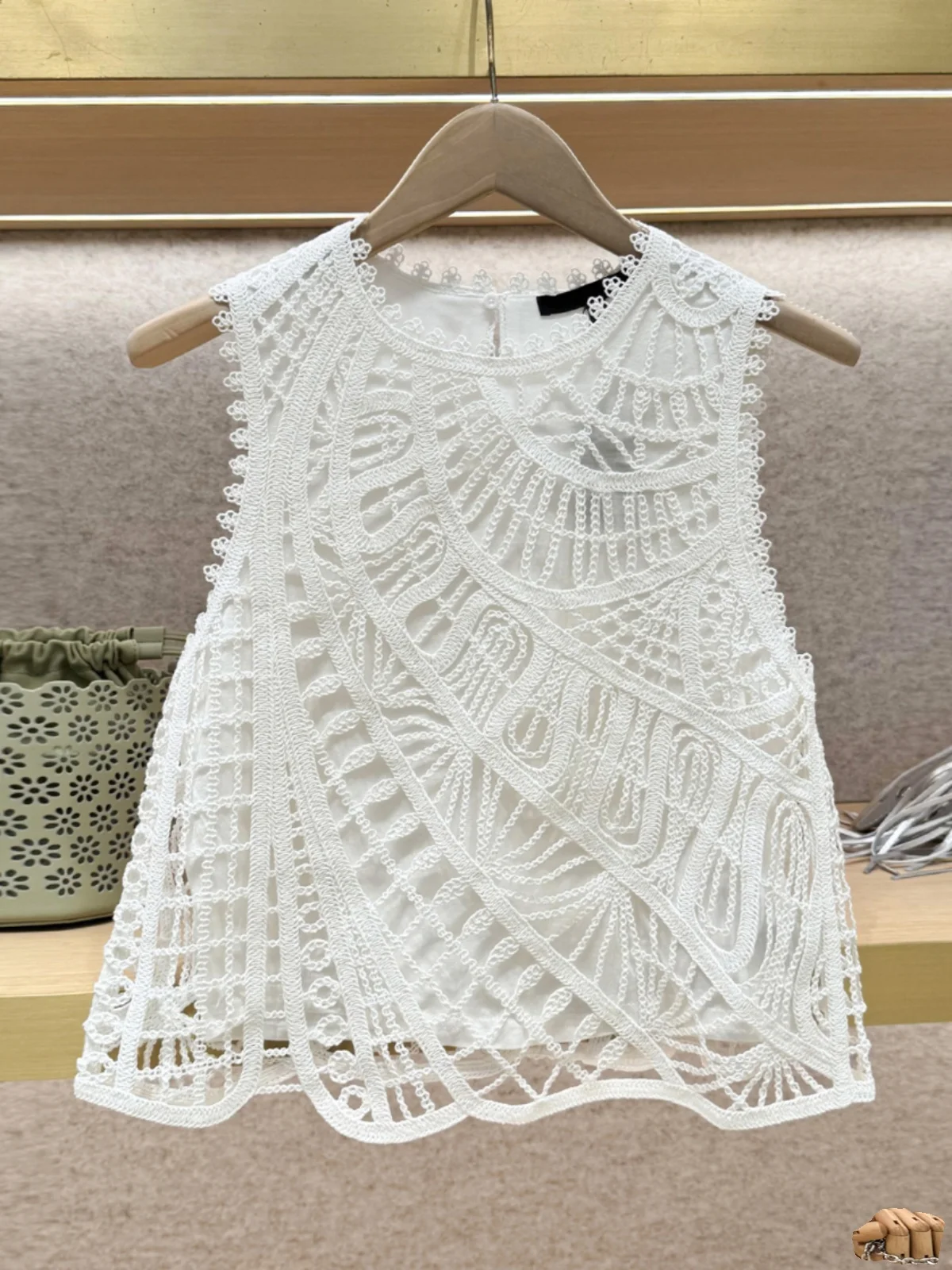 

Женский жилет M Home Nan You High End European Sle, весенняя новинка, в стиле Small France, с ажурным цветочным узором, топ с вырезами