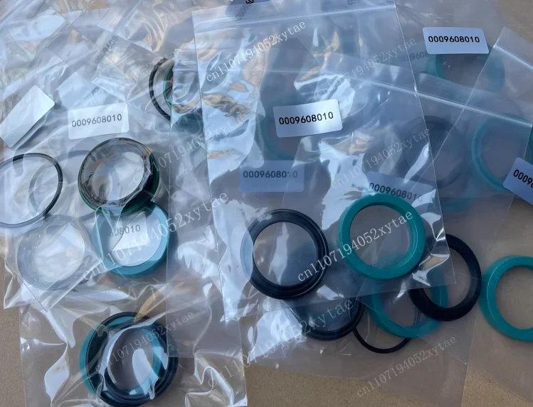 1 set  0009608010/0009608011/0009608013/0009608018 telescopic/tilt cylinder/stacker lift seal assembly kit for linde forklifts