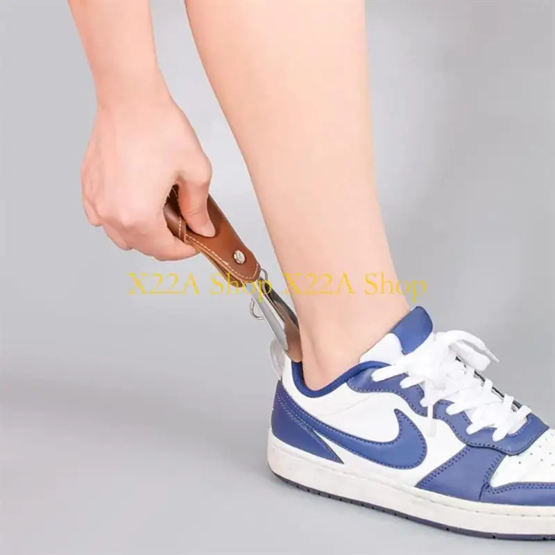 Unique Portable Unisex Shoe Lifter Children Men and Women Metal Shoehorn Keychain