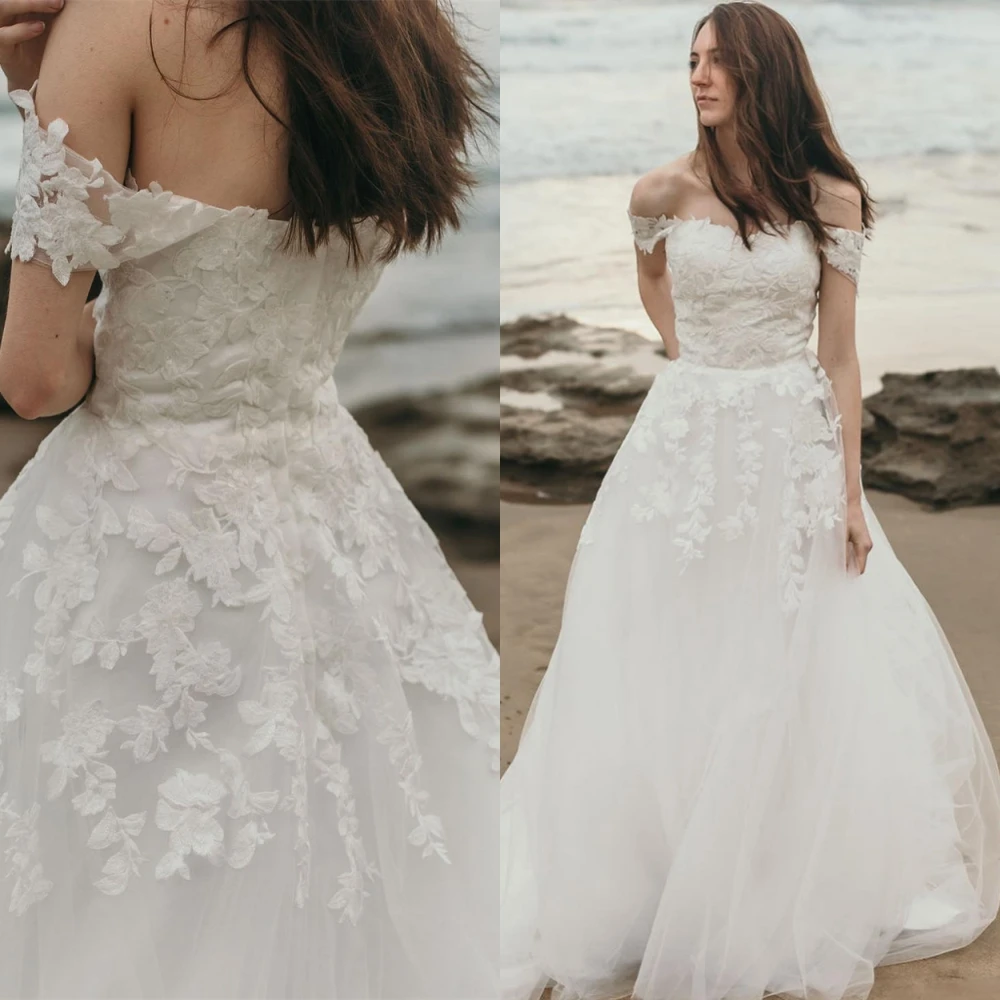 

Customized White Tulle Bridal Gowns Temperament Strapless Off the Shoulder Wedding Dress Chapel Train Zipper Back Dresses