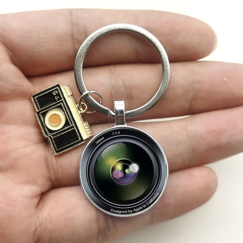 Enamel Camera Key Chain Camera Pendant with SLR Lens Photographer SLR Enthusiast Keychain Gift Between Friends