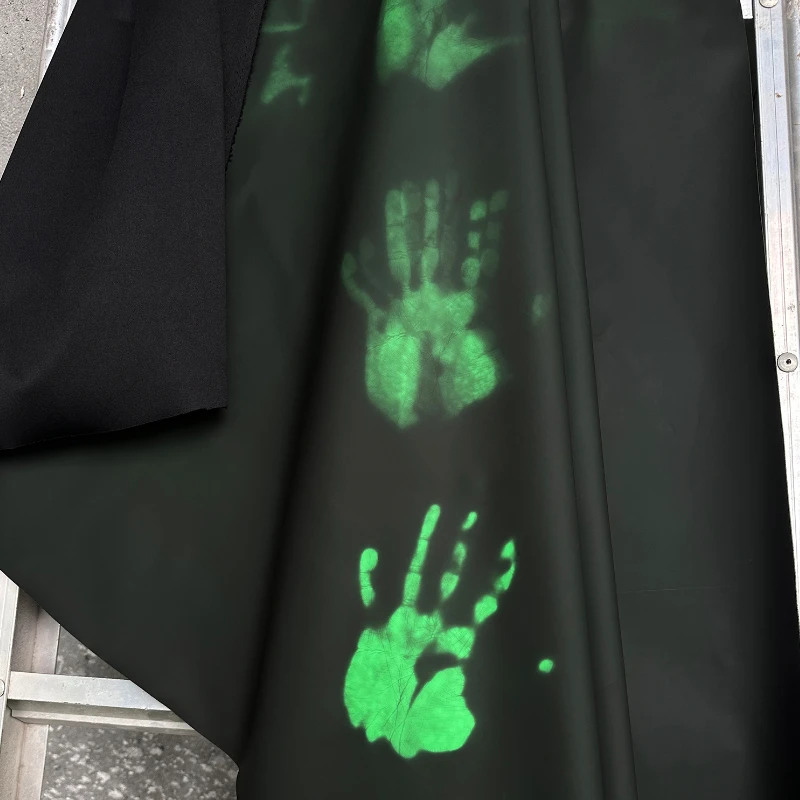 

Smart Color Shift PU Leather Fabric Thermochromic Black Green Spring Summer Lightweight Couture Designer Material