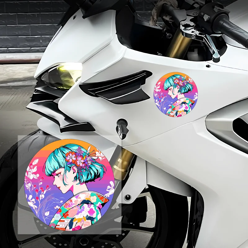 

Креативные наклейки на автомобиль на тему японских аниме для девочек, которые можно наклеить в стекло заднего окна, крышку топливного бака и чехле компьютера.