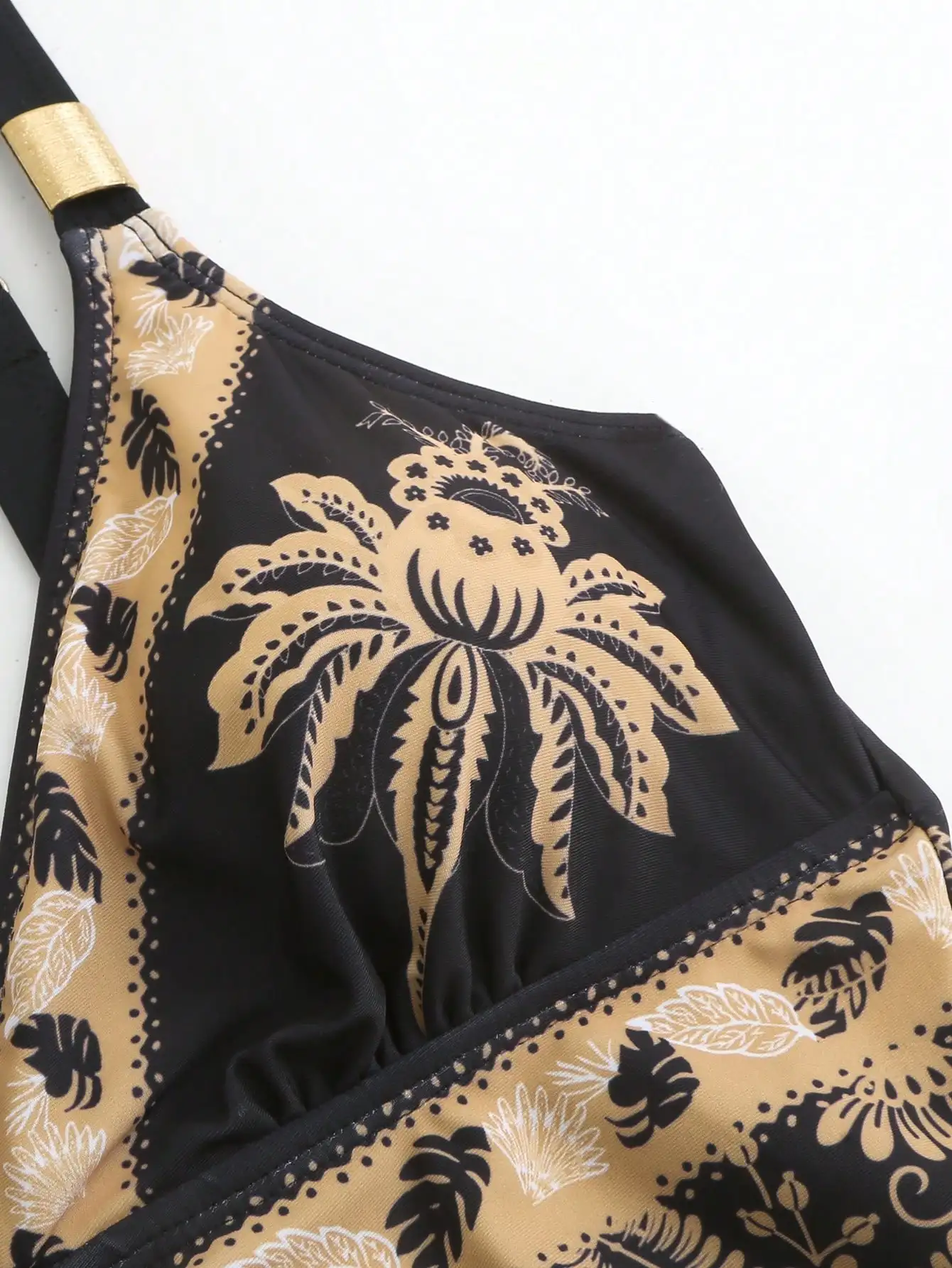 

Women 2pcs Printed Swimsuit And Mesh Maxi Skirt Beach Resort Set