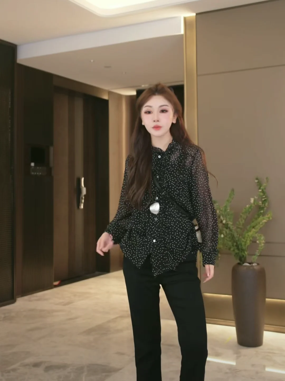 

BaiXue Recommended Night Glow Spring Casual Color Versatile Slimming Breathable Polka Dot Women's Jaet Polyester Long...