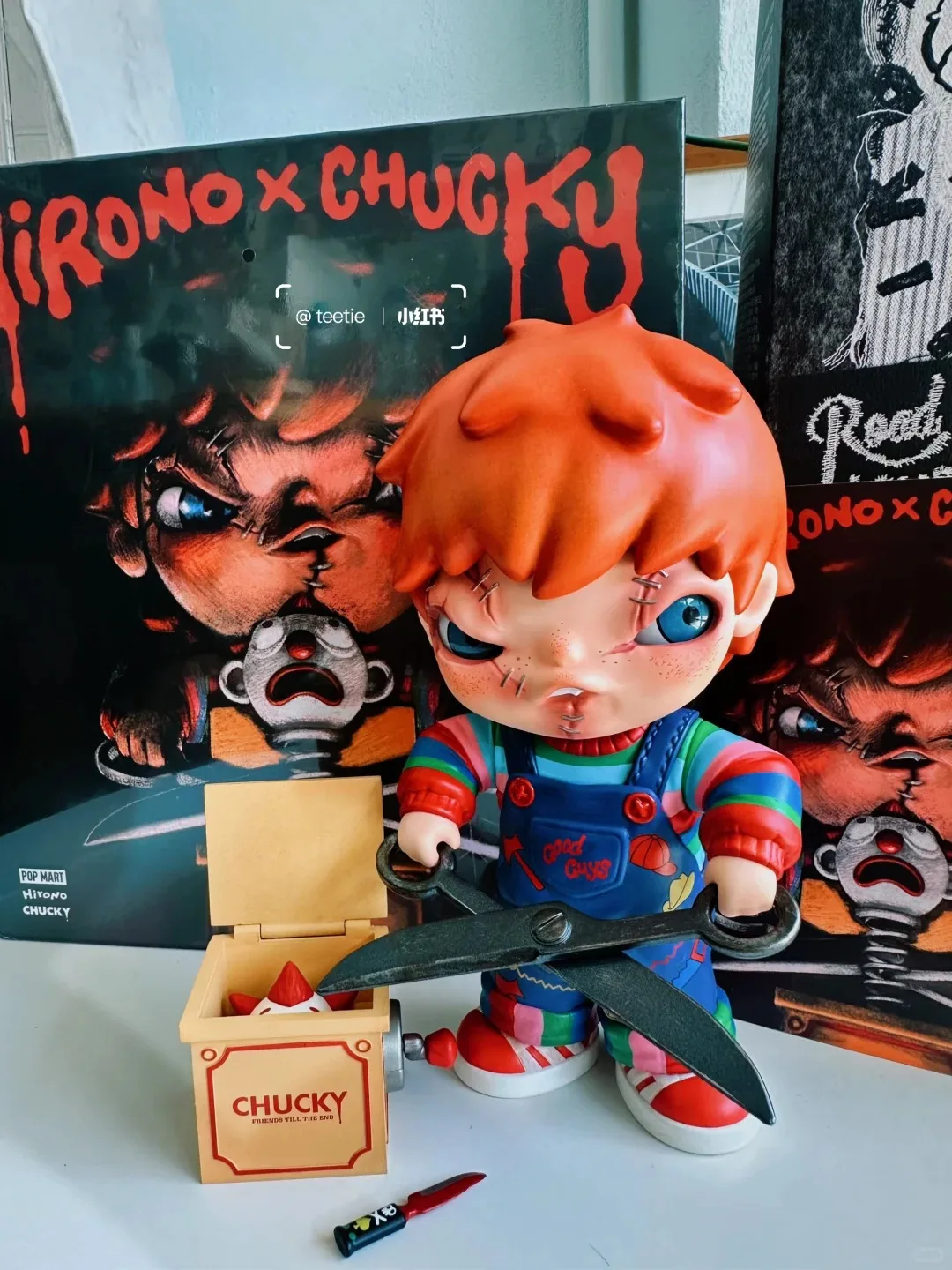 

POP MART Аутентичные Hirono X Chucky Series Horror Joint Классические милые забавные игрушки Коллекция-сюрприз Подарок на день рождения на складе