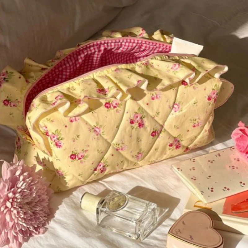 nouvelle-pochette-de-maquillage-en-dentelle-trousse-de-toilette-de-voyage-portable-jolie-pochette-de-rangement-pour-rouge-a-levres-sac-de-lavage-pour-le-bain