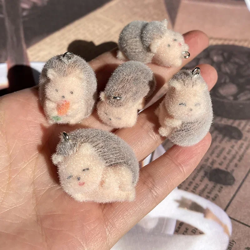 20Pcs 3D Cute Flocking Hedgehog Charms Cartoon Plush Mini Animal Resin Pendant For Bag Keychain Earrings DIY Crafts Jewelry Make