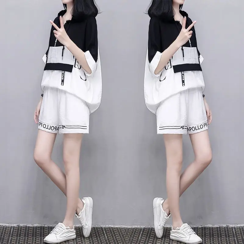 Casual Sports Women\'s Set Summer New 2024 New Black White Color Blocked Hooded T-shirt+wide Leg Shorts Two Piece Set for Women