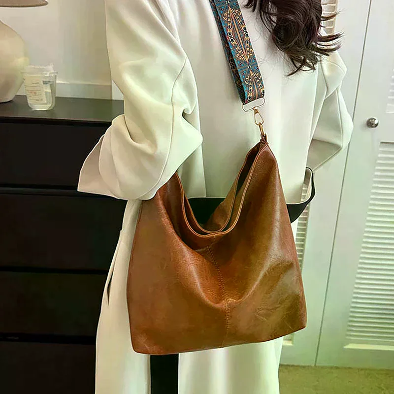 Vintage High-Capacity Simple Wide Strap Bucket Crossbody Bag Solid Color Women Fashion Shoulder Sling Bag