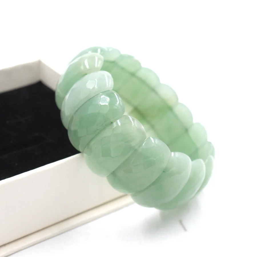 

Retail Moon Shape Bracelets Natural Stone Crystal Bangles Charms Bracelet Accessories Popular Jewelry