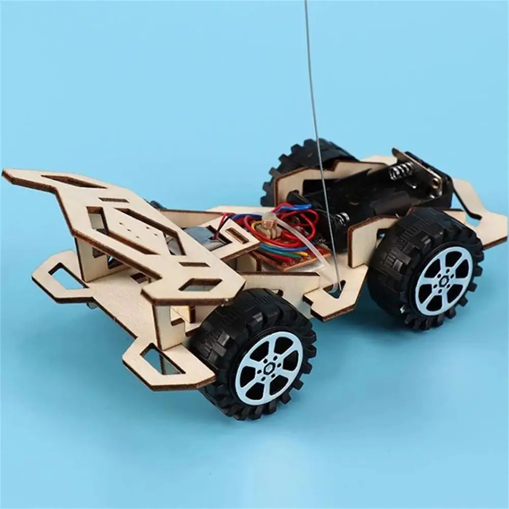 

Students Develop Interest RC Toys Educational Toys Wood DIY Assembling Model RC Racing Car 4-CH Car Racing Car Model