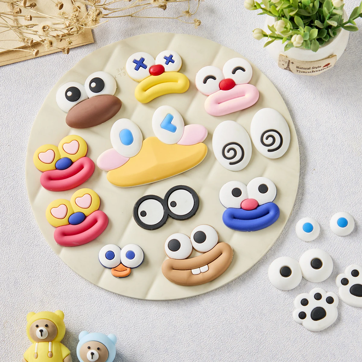 Different Cartoon Silicone Molds Sausage Mouth, Funny Eyes, Mouth Feet Fondant Candy Chocolate Mould Diy Cake Decorating Tools