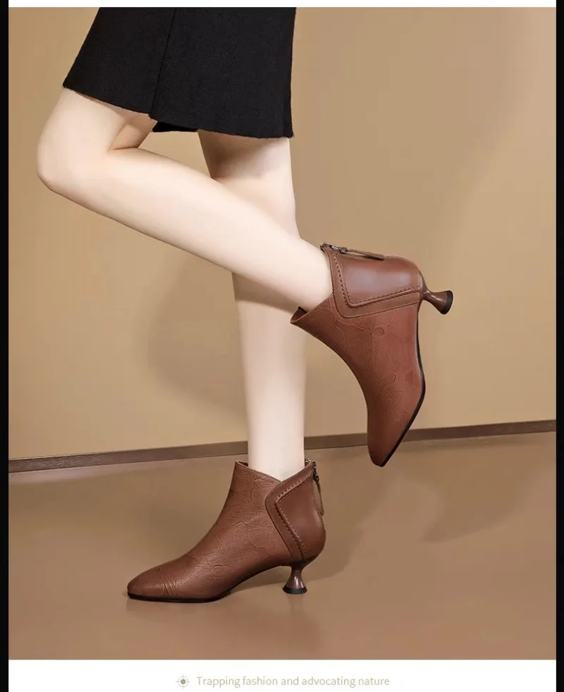 Botas puntiagudas de tacón medio Retro para mujer, zapatos individuales, botas cortas francesas simples de alto grado, zapatos de moda, primavera y otoño