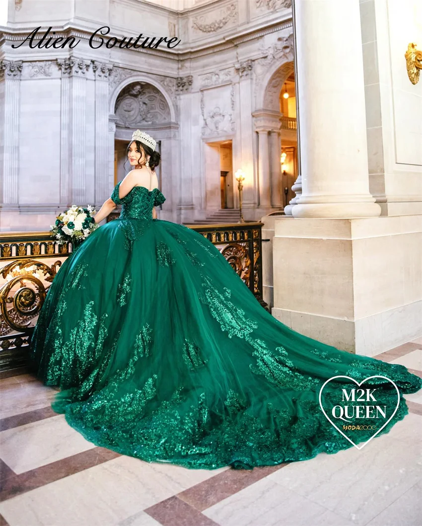 

Elegant Green Quinceanera Dress Sweetheart Bead Pearls Sequins Appliques Delicate Ball Gown Birthday Gown Wedding Robe Customize