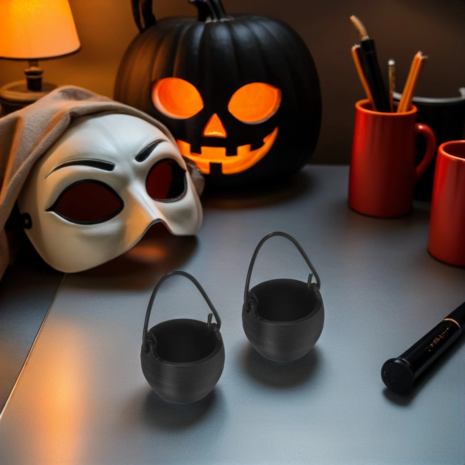 20 Stück Mini-Kessel-Töpfe, Halloween-Party-Dekorationen, kleine Süßigkeitenbehälter aus Kunststoff mit Griff, Figuren, Ornament, Spukhaus