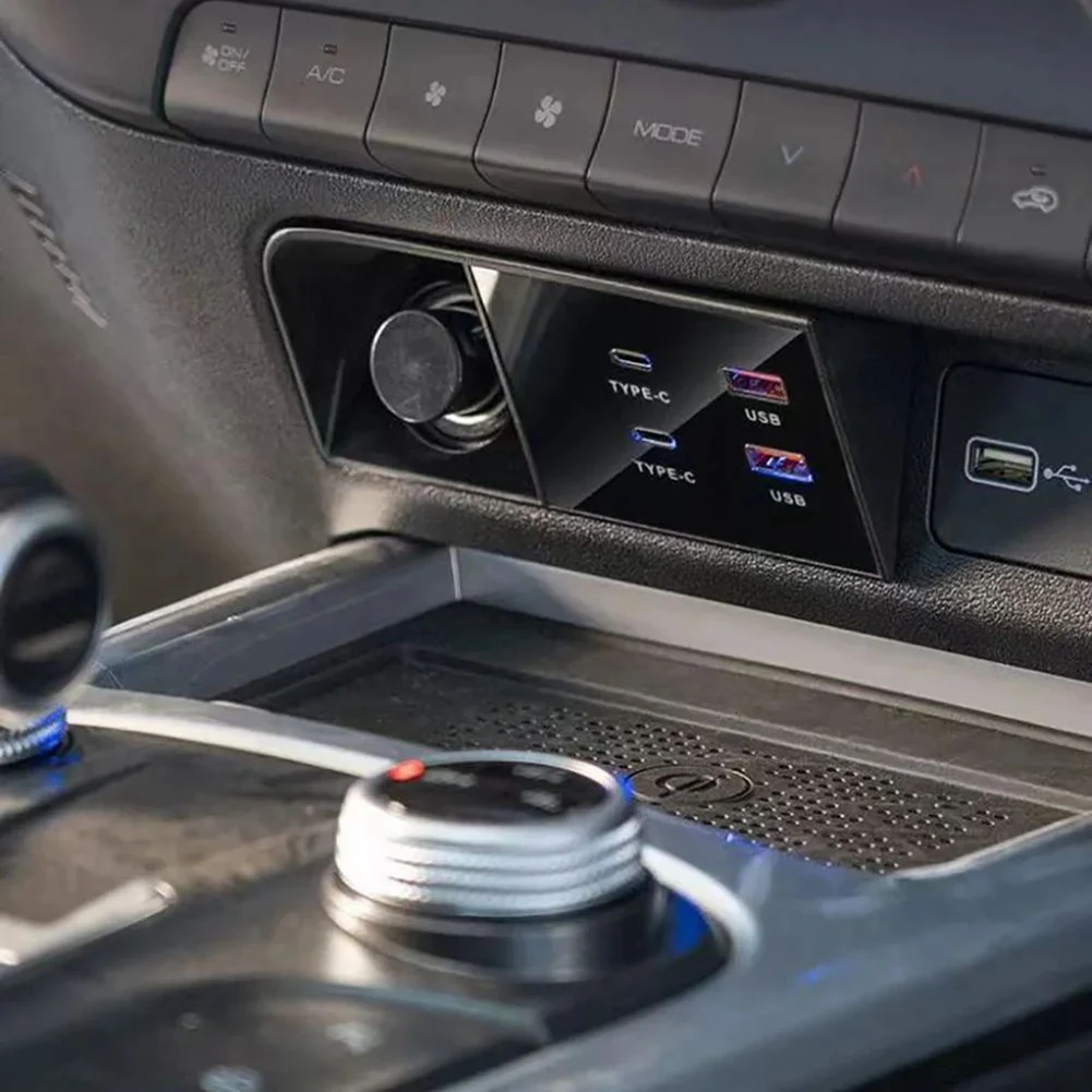 

Highly Recommended Car Central Control Fast Charging Expansion Dock For 20-24 Tank 300 Super Fast Charging USB Charging Accessor