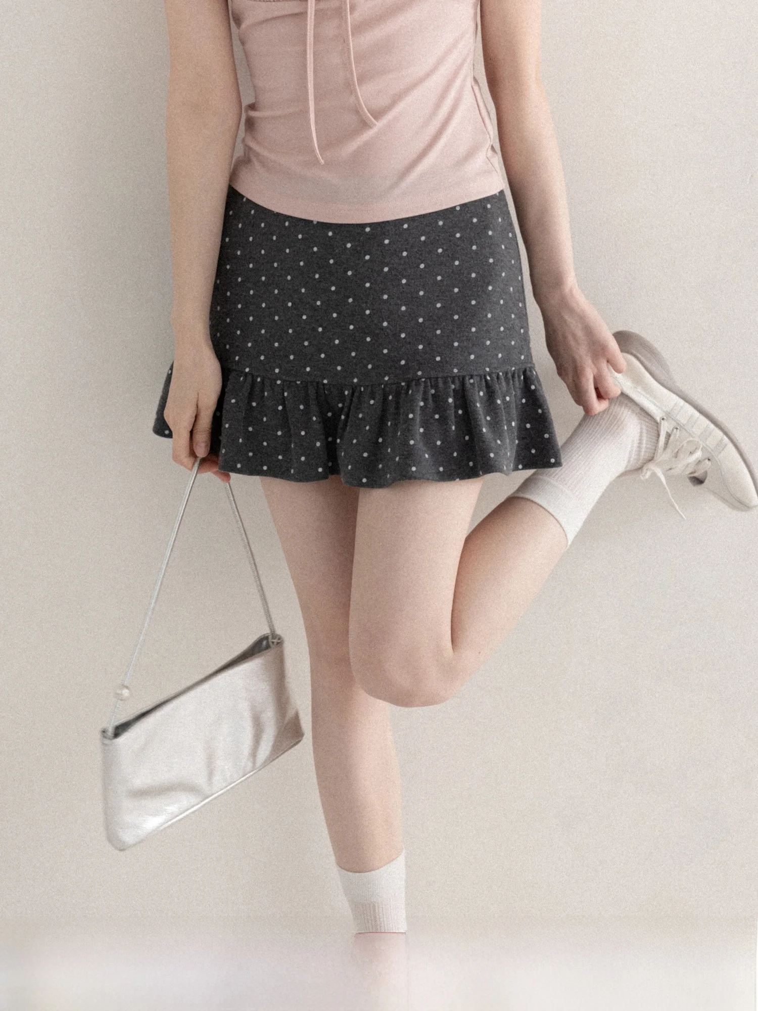 

Юбка женская А-силуэта в горошек с завышенной талией, весна 2026, универсальная короткая юбка из дышащего полиэстера для повседневной носки