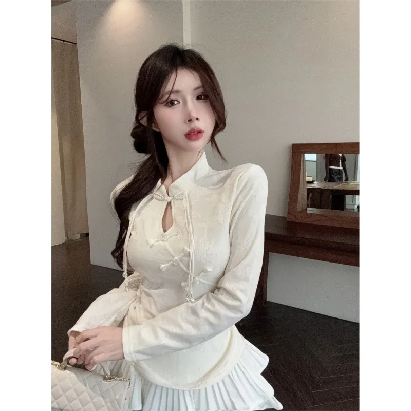 قميص شيونغسام للنساء تشيباو التقليدية الصينية مشبك شيونغسام قميص الخريف بأكمام طويلة قميص قاعدة حمراء الطبقة الداخلية