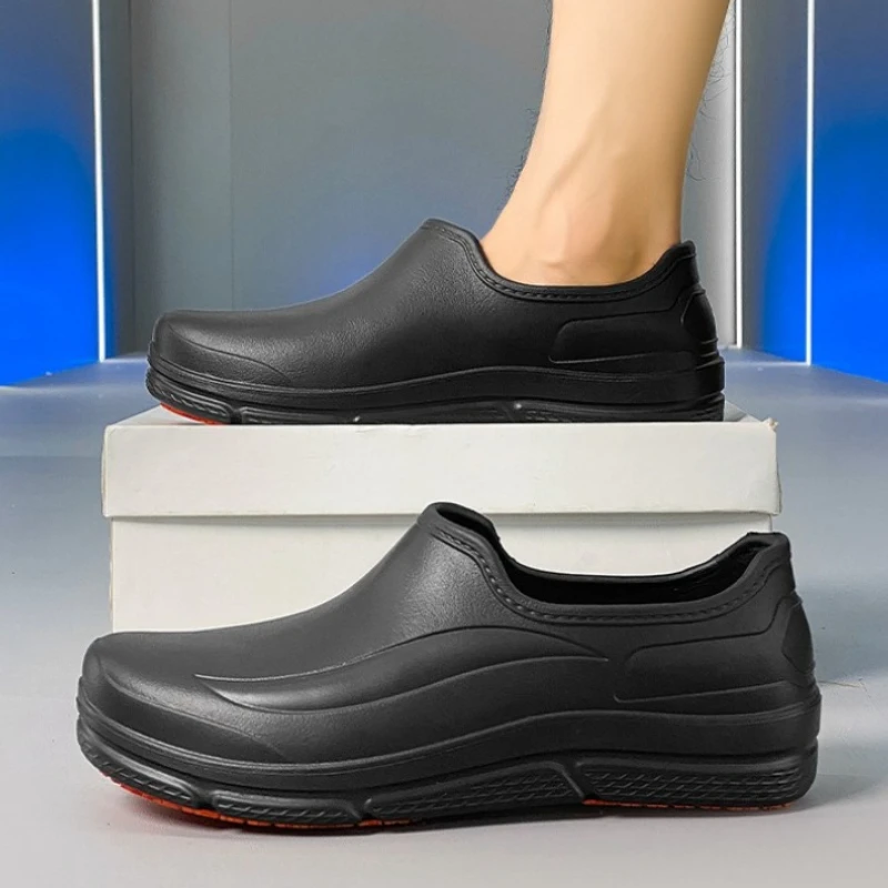 Men's Chef Shoes Anti Slip Oil Resistant Dirt Resistant Shoes Kitchen Work Shoes Quick Dry Rain Shoes Large Size Breath Clogs