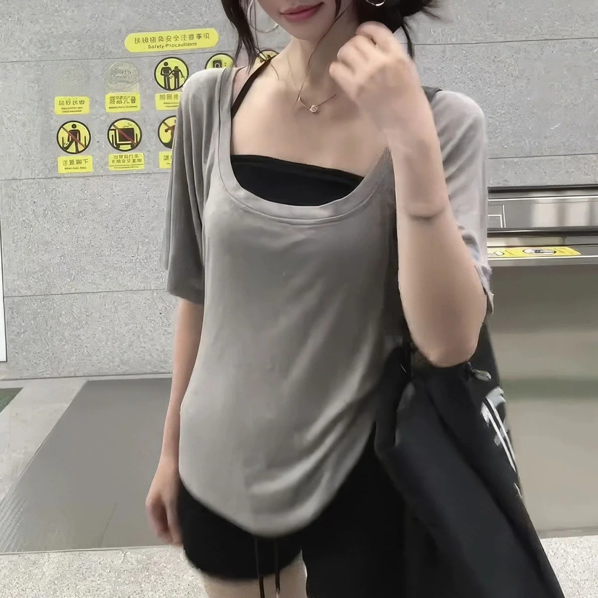 Short Sleeve T-Shirt Women's 2025 New Summer Shoulder Correct Beautiful Spicy Light Maturity Unique Non-Repeating Top