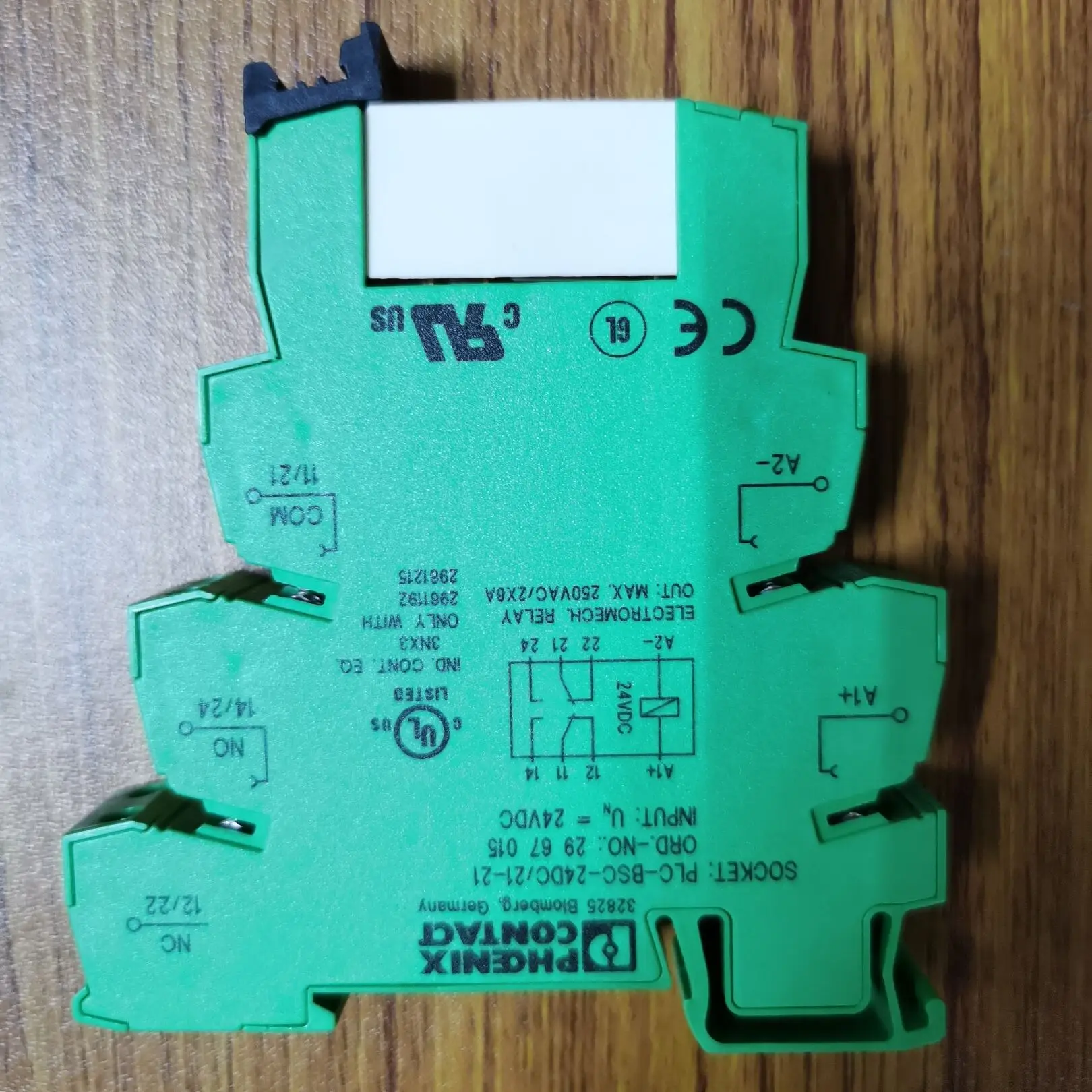 Shocking low price Phoenix 2900364 optocoupler relay PLC-OPT-24DC/24DC/2 spot hot sale