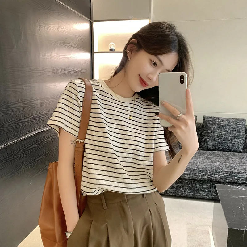 Lady Summer Loose Retro Striped Casual T-Shirt Woman Student Crew Neck Basic Top Girl Outerwear Women Casual Slimming T-Shirt