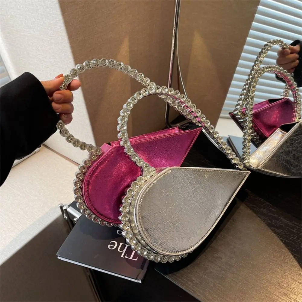 Borsa da banchetto da sera con strass borsa a tracolla di grande capacità borsa a forma di amore borsa da polso con manico in metallo pochette da