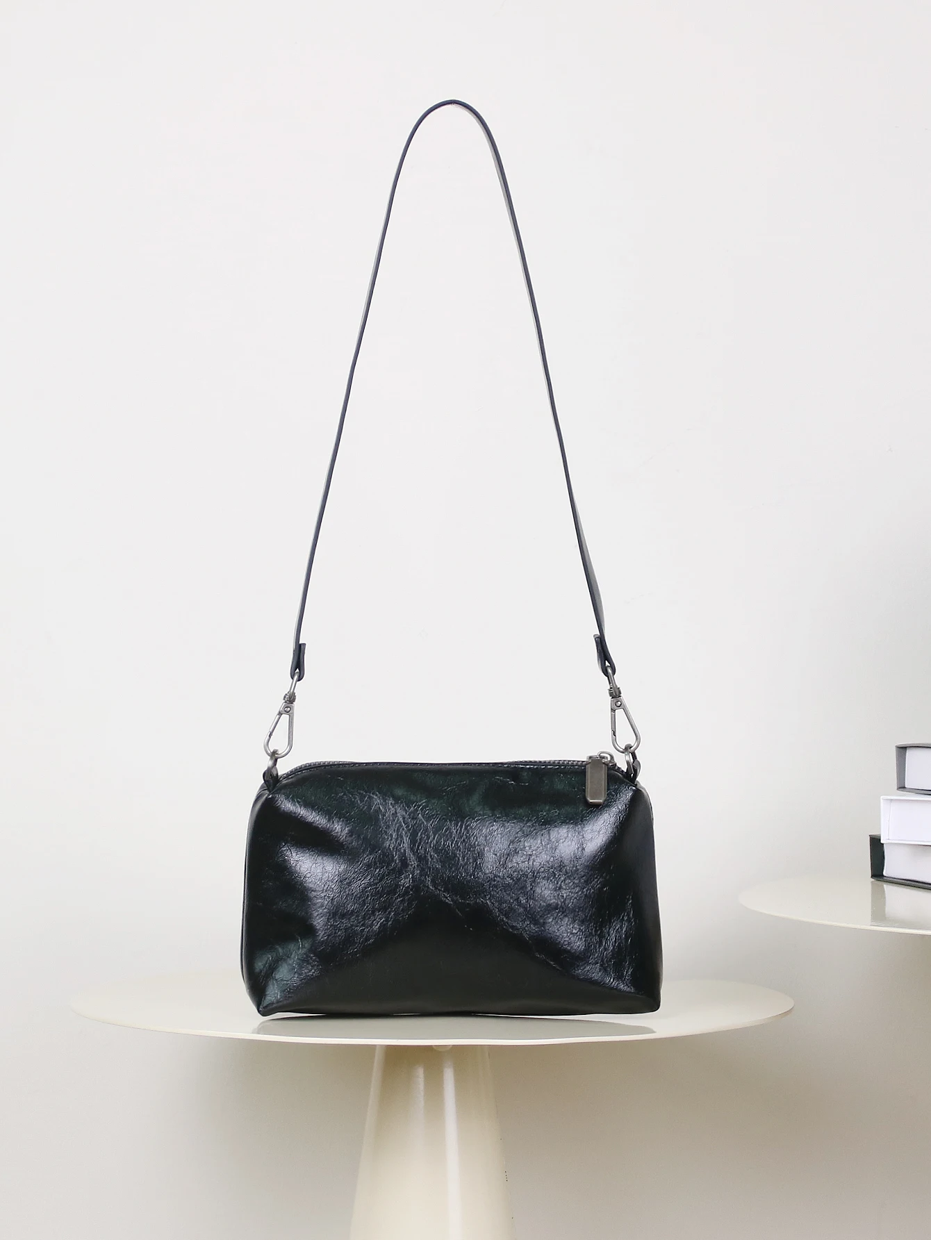 Popular explosions super fire niche retro leopard spice wind bag 2024 new autumn and winter Joker portable bucket bag suede flan