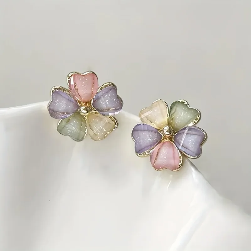 Cute colored flower earrings, suitable for women, sweet and soft enamel flower earrings, suitable for spring and summer vacation