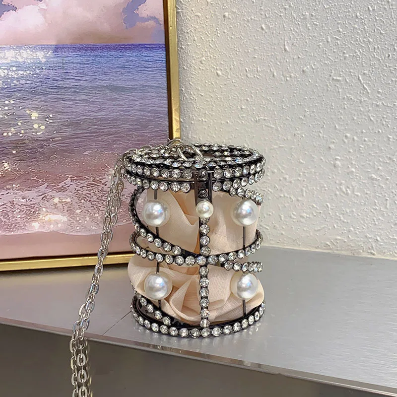 

Celebrity Metal Pearl Vegetable Basket Banquet Shiny Water Diamond Hollow Chain Silk Bucket Clutch Messenger Bag