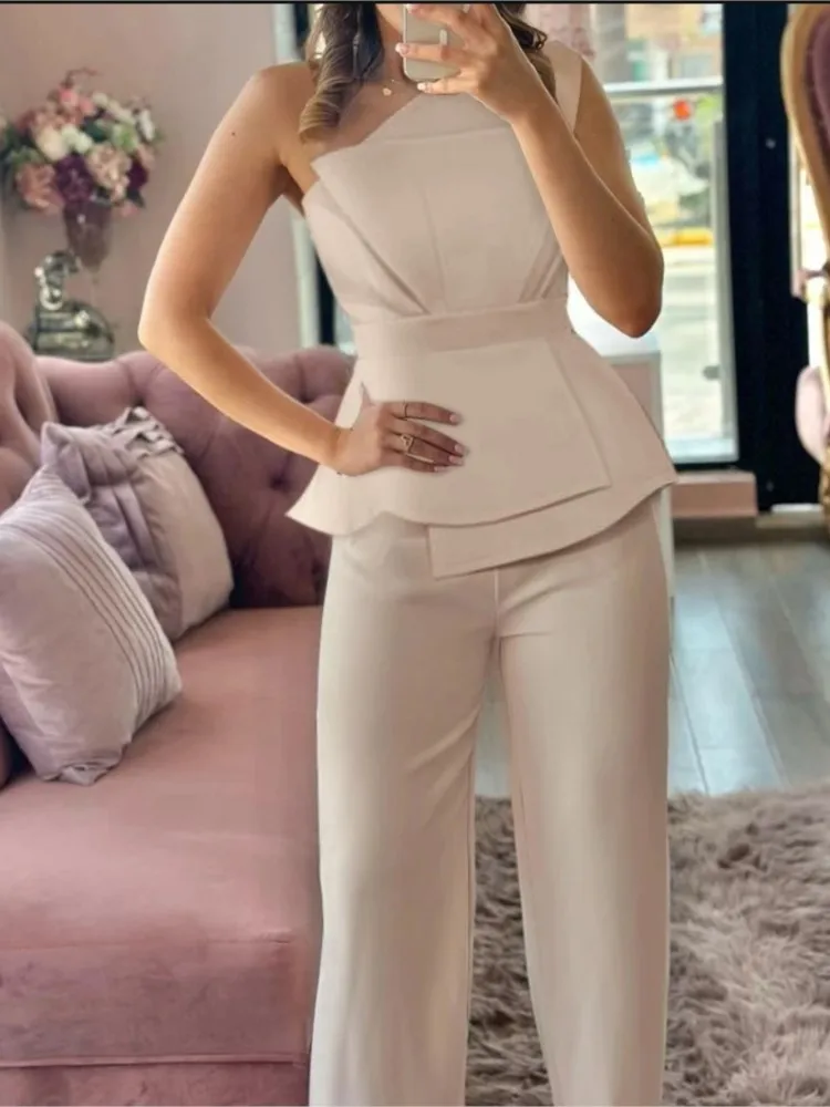 Zweiteilige Damen-Sets für Frühling und Sommer, einschultriges, faltiges, ärmelloses Oberteil und hoch taillierte, gerade Hosen, 2-teiliges Set