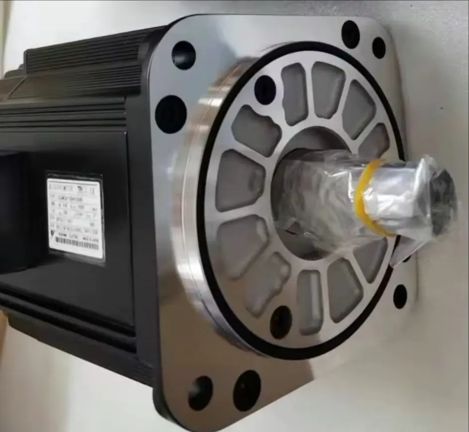 SGMPH-01A2A-YR31 Brand New Servo Motor，Fast shipping，SGMPH 01A2A YR31