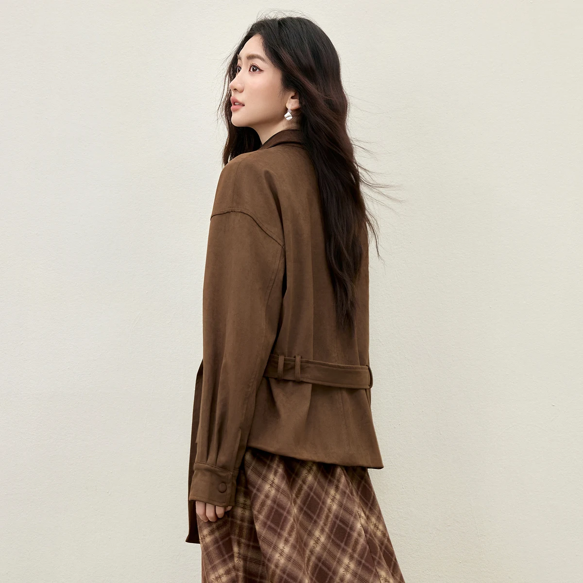 SENTUBILA-abrigo de invierno Vintage para mujer, chaquetas de piel sintética con cinturón desmontable, cuello de solapa, ropa de abrigo para mujer 154WB4865