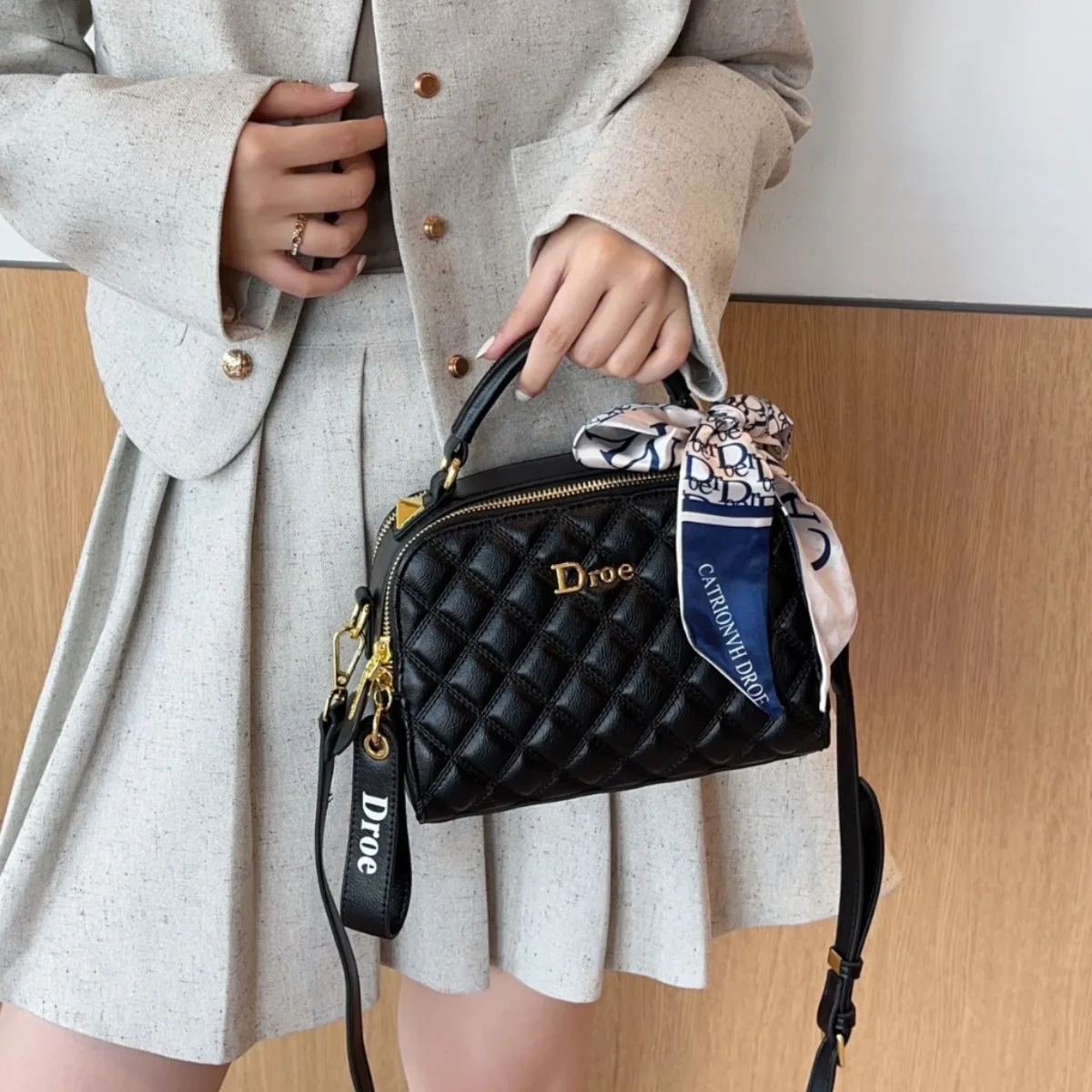

Popular scarves 2025 new style small fragrant style large capacity bag diamond grid chain shoulder crossbody bag for women