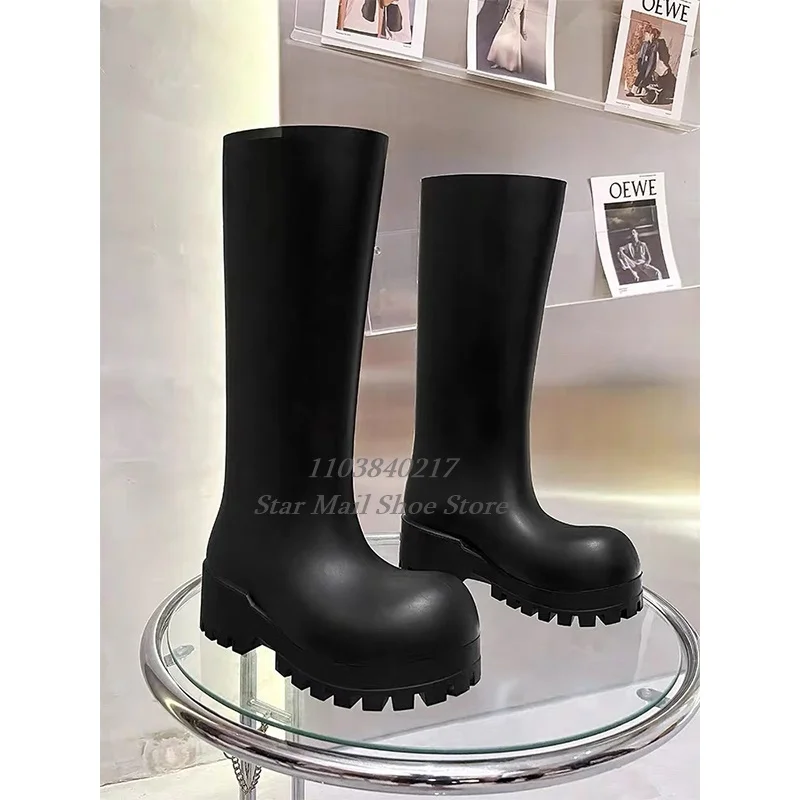 Designer Women's Black Round Toe Leather Waterproof Boots Platform Knee-High Rain Boots Fashion Street Catwalk Series Star Style