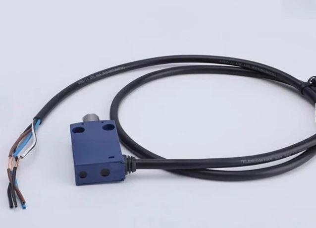 Brand New Original XCMN2102L1 XCMN2102L2 Waterproof Limit Switch XCMN2103L1 4-Core 1-Meter Cable XCMN2115L1 Fast Delivery