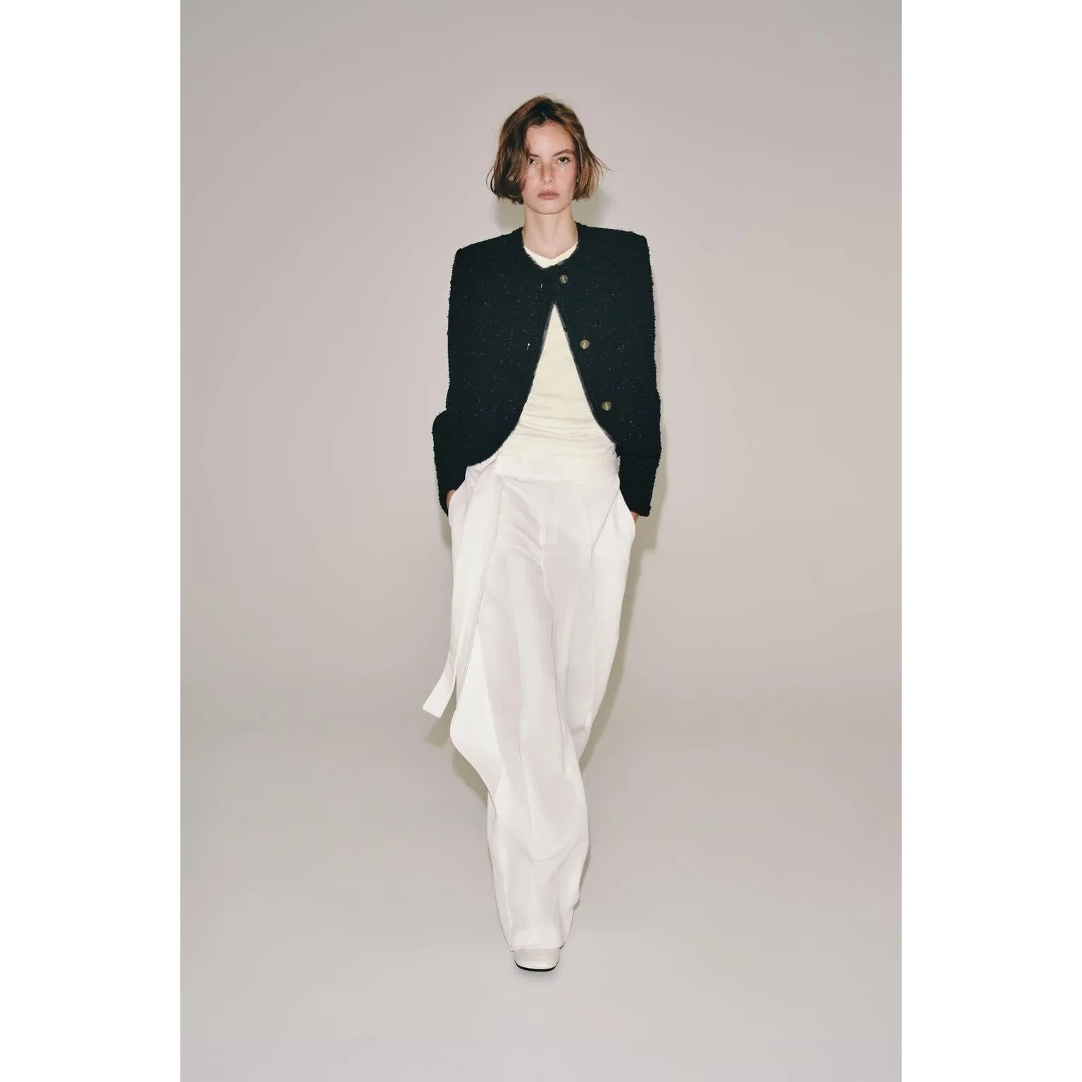 Early Autumn New Arrival Women's Fashion Simple Versatile Button Coat ZR Style Polyester Fiber Long Sleeve Short Length