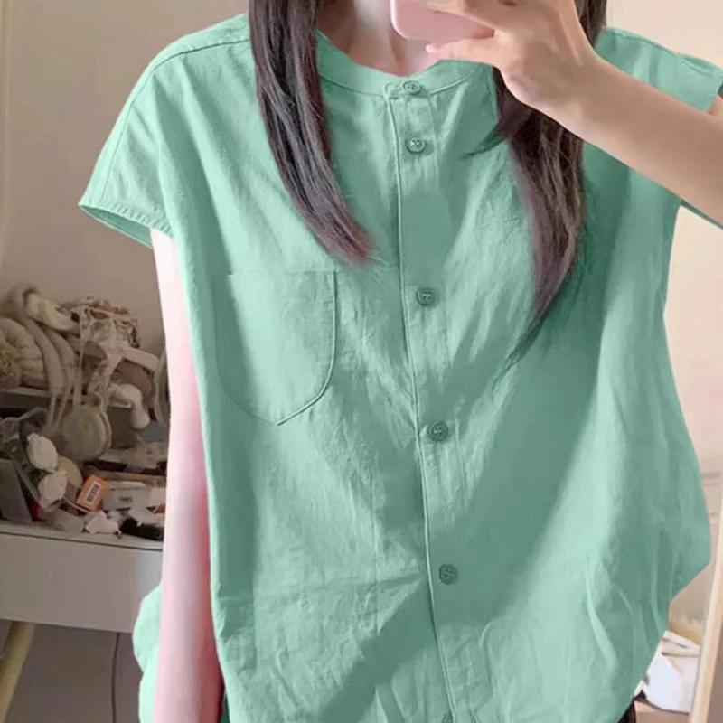 Japanese Style Retro Green Short Sleeved Shirt Summer New Fashion Design Sense Niche Simple Loose Fitting Women's Round Neck Top