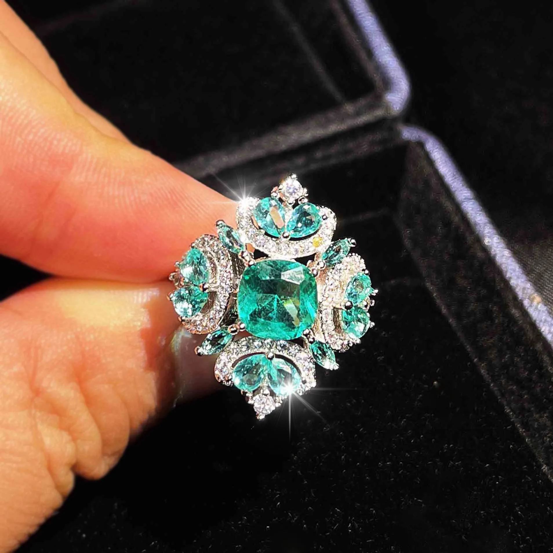 New Floral Grass Green Paraiba Wedding Rings Women's Jewelry Valentine's Day Anniversary Noble Gifts Adjustable Size MSR228