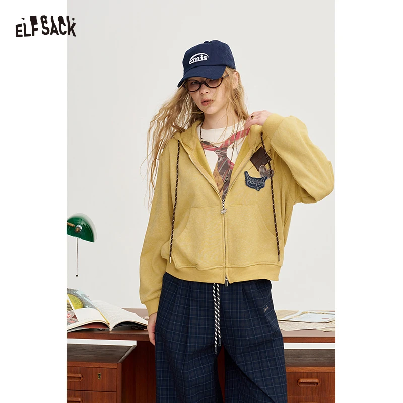 ELFSACK Women Y2K Cropped Zip Up Hooded Jacket with Patch Decor, Loose Outerwear for Fall Daily Outfit