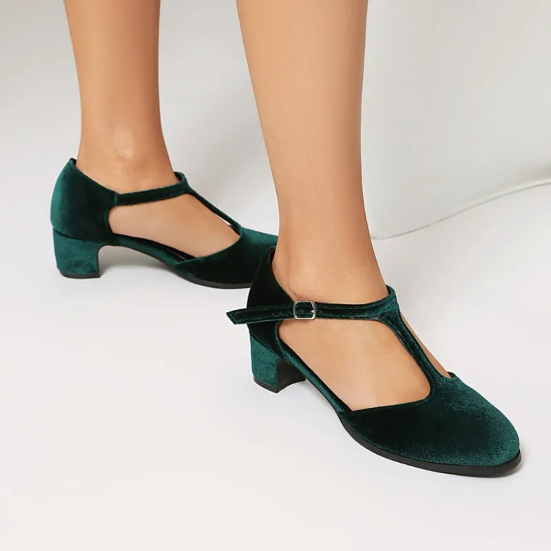 Spring/Autumn 2026 Vintage Women's Thick-soled High Heels with Suede and Metal Buckle Decoration, Sizes 34-43