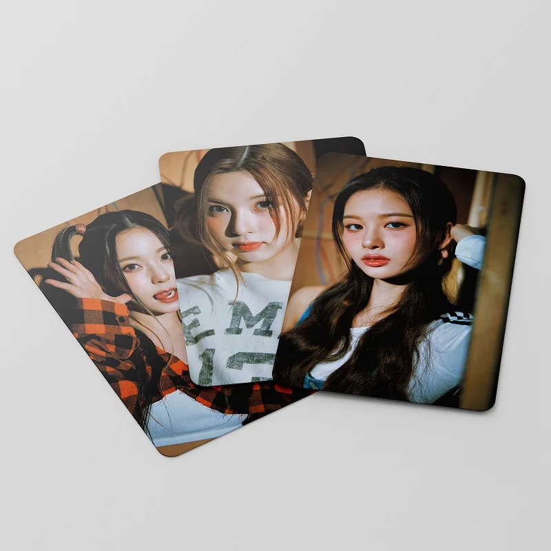 55pcs/set Kpop Idol Lomo Cards NMIXX Expérgo Photocards Photo Card Postcard for Fans Collection