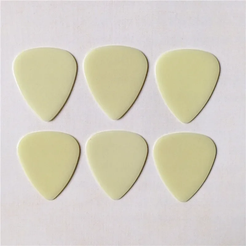 100 قطعة ليلة مشرقة في الظلام يختار الغيتار مضيئة الغيتار Plectrum الوسيط اختيار الغيتار فارغة #3