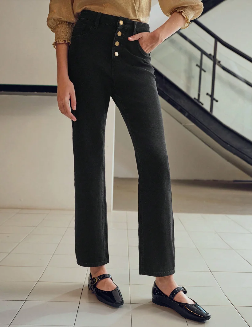 2026 French Retro High Waist Straight Leg Jeans Female Multiple Buttons Stretchy Denim Leg-Slimming All-Season Chic Trousers